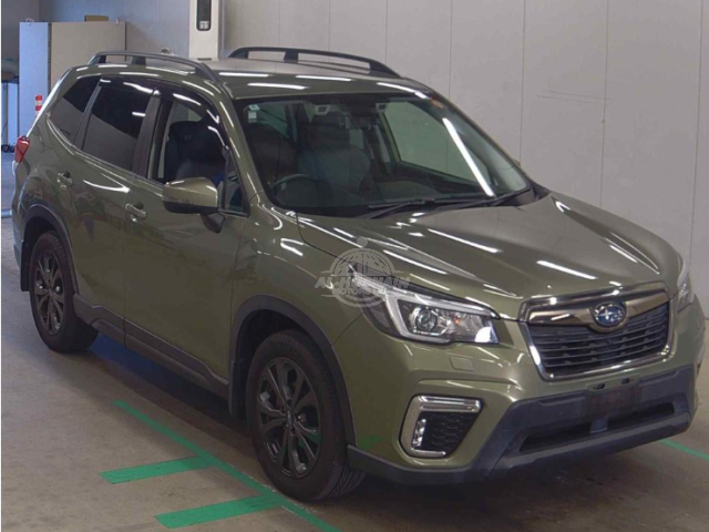 2020 Subaru Forester in green, photo 1 of 4, for sale in Kenya (Ref S20-36801)