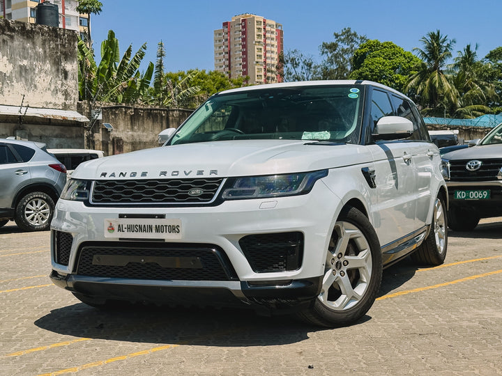 2019 Land Rover Range Rover in white, photo 1 of 16, for sale in Kenya (Ref L19-17180)