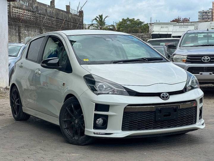 2019 Toyota Vitz in pearl, photo 1 of 12, for sale in Kenya (Ref T19-00676)