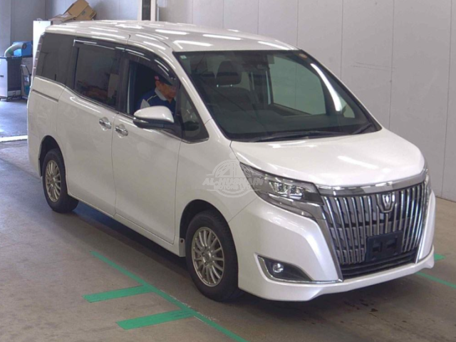 2019 Toyota Esquire in pearl, photo 1 of 4, for sale in Kenya (Ref T19-15570)