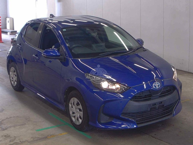2019 Toyota Yaris in blue, photo 1 of 4, for sale in Kenya (Ref T19-74881)