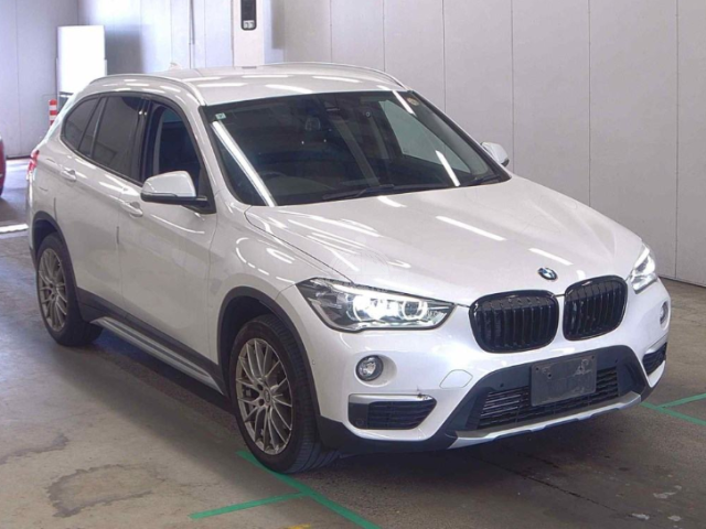 2019 BMW X1 in pearl, photo 1 of 4, for sale in Kenya (Ref B19-81121)