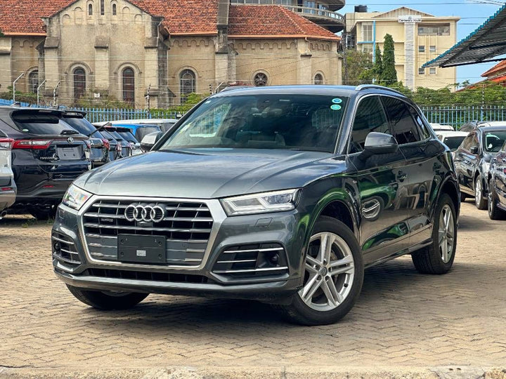 2019 Audi Q5 in grey, photo 1 of 13, for sale in Kenya (Ref A19-43970)