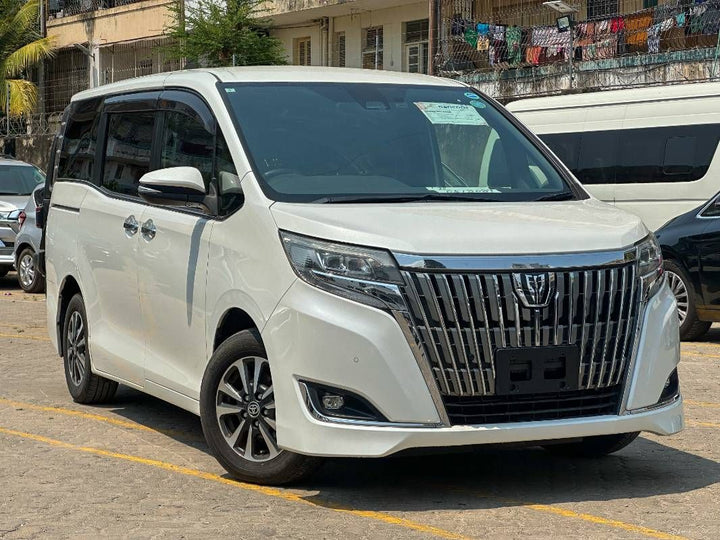 2019 Toyota Esquire in pearl, photo 1 of 13, for sale in Kenya (Ref T19-18089)