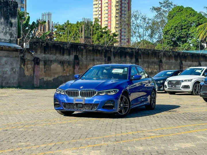 2019 BMW 320I in blue, photo 1 of 13, for sale in Kenya (Ref B19-90654)