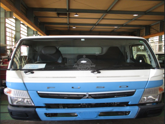 2018 Mitsubishi Fuso Canter in white&blue, photo 1 of 14, for sale in Kenya (Ref M18-70027)