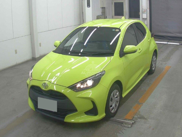 2020 Toyota Yaris in yellow, photo 1 of 4, for sale in Kenya (Ref T20-09581)