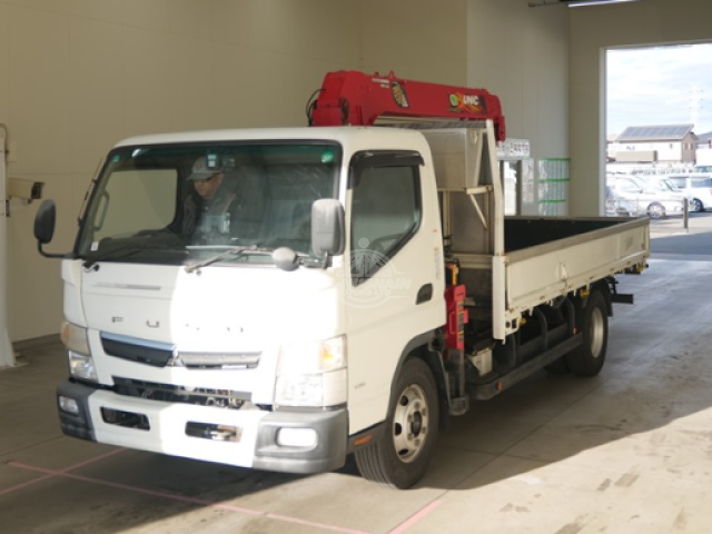 2019 Mitsubishi Fuso Canter in white, photo 1 of 4, for sale in Kenya (Ref M19-62370)