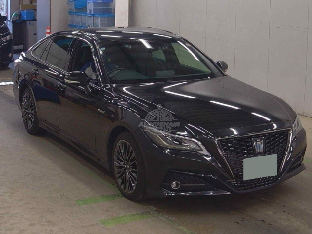 2020 Toyota Crown in black, photo 1 of 4, for sale in Kenya (Ref T20-56626)