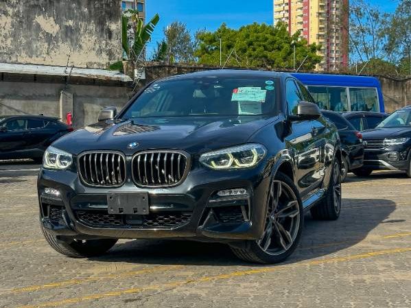 2019 BMW X4 in black, photo 1 of 17, for sale in Kenya (Ref B19-17992)