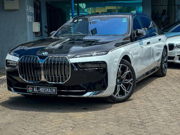 2023 BMW 740I in pearl, photo 1 of 17, for sale in Kenya (Ref B23-32174)