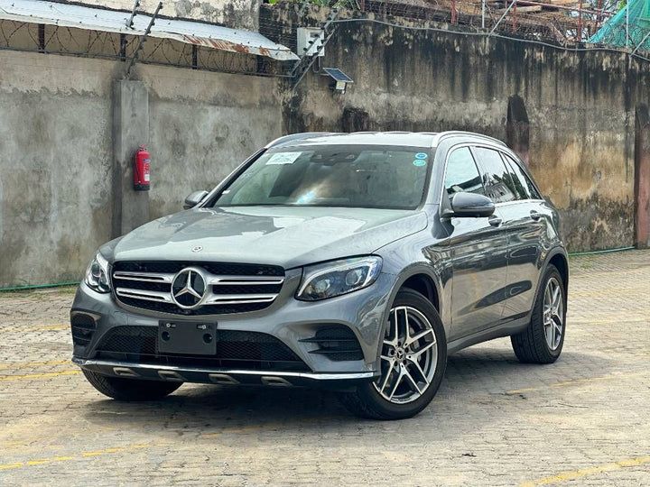 2019 Mercedes-Benz GLC200 in grey, photo 1 of 12, for sale in Kenya (Ref M19-82805)