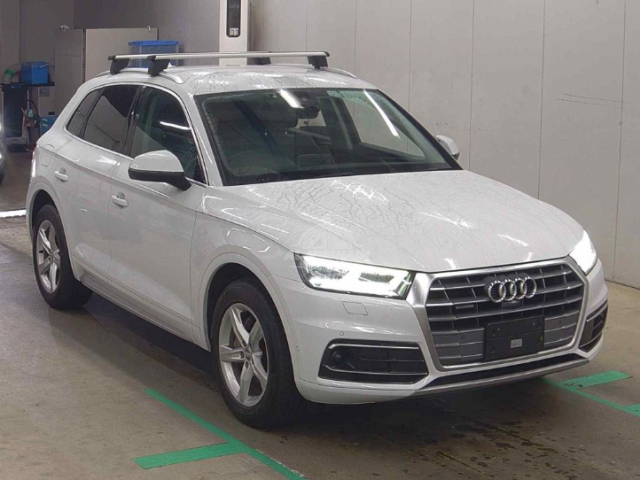 2019 Audi Q5 in white, photo 1 of 4, for sale in Kenya (Ref A19-64413)