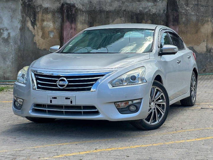 2019 Nissan Tiana in silver, photo 1 of 12, for sale in Kenya (Ref N19-17713)