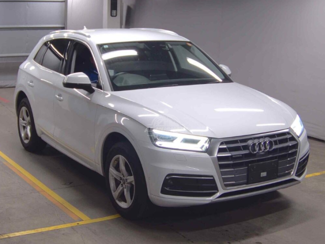 2019 Audi Q5 in pearl, photo 1 of 4, for sale in Kenya (Ref A19-39059)