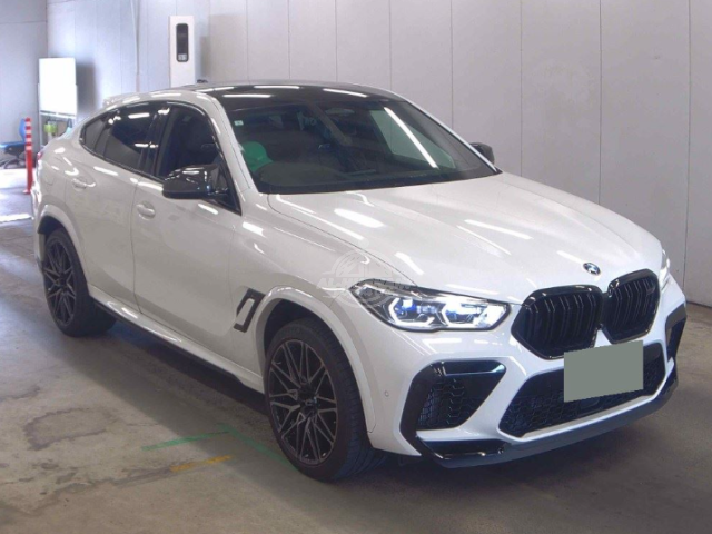 2021 BMW X6 in white, photo 1 of 4, for sale in Kenya (Ref B21-66168)