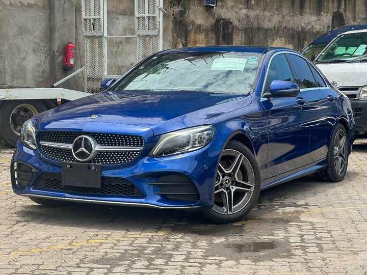 2019 Mercedes-Benz C220 in blue, photo 1 of 12, for sale in Kenya (Ref M19-05819)
