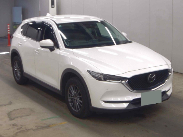 2019 Mazda CX-5 in pearl, photo 1 of 4, for sale in Kenya (Ref M19-10752)
