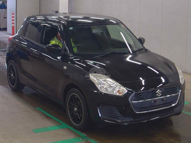 2019 Suzuki Swift in black, photo 1 of 3, for sale in Kenya (Ref S19-29266)
