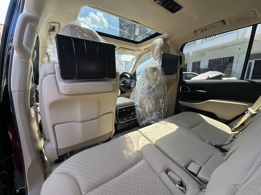 2026 Toyota Land Cruiser, photo 11