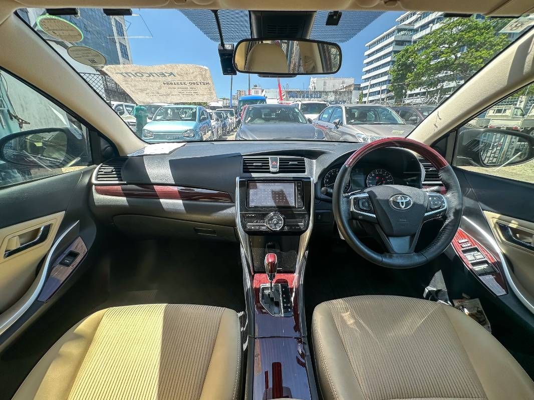 2019 Toyota Premio