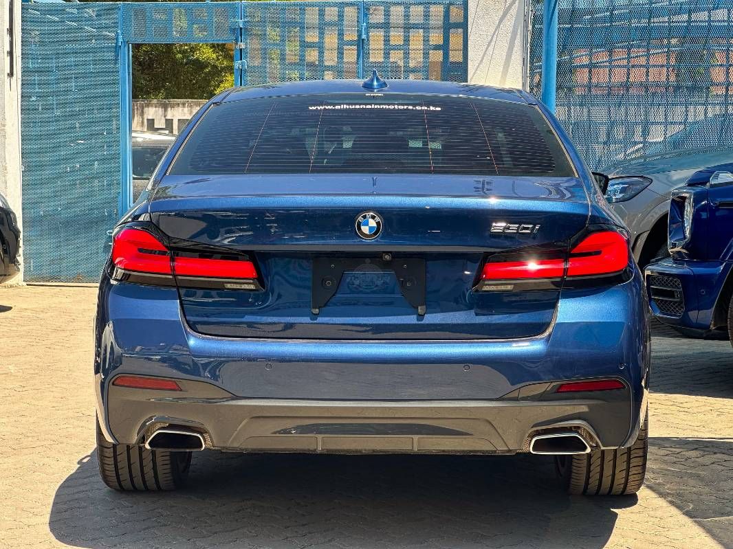 2021 BMW 530i