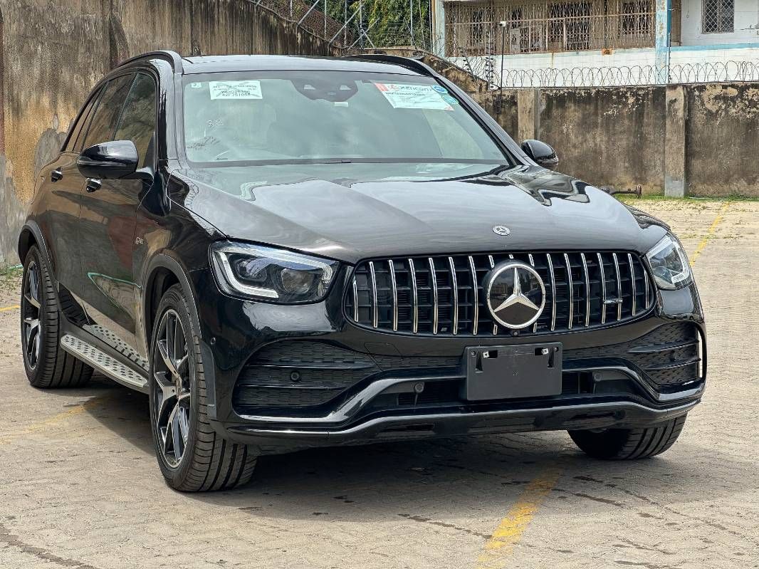 2020 Mercedes-Benz GLC43 in black, photo 7 of 12, for sale in Kenya (Ref M20-51055)
