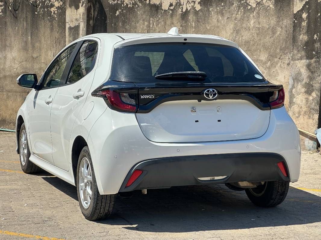 2020 Toyota Yaris, photo 3