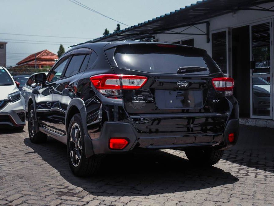 2018 Subaru Impreza in black, photo 4 of 14, for sale in Kenya (Ref S18-71991)