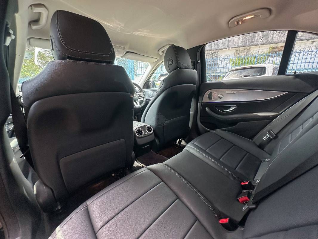 2019 Mercedes-Benz E220 in black, photo 11 of 12, for sale in Kenya (Ref M19-80629)