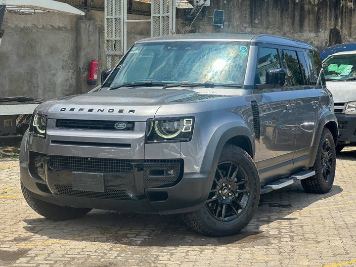 2020 Land Rover Defender in grey, photo 1 of 14, for sale in Kenya (Ref L20-33623)