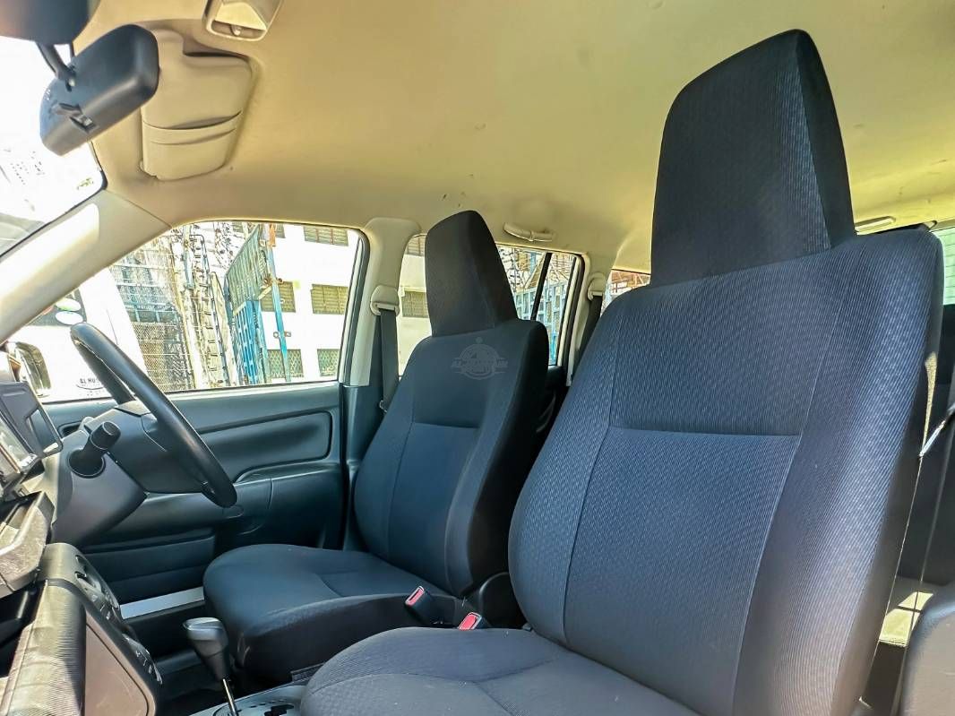 2019 Toyota Probox in white, photo 13 of 15, for sale in Kenya (Ref T19-02683)
