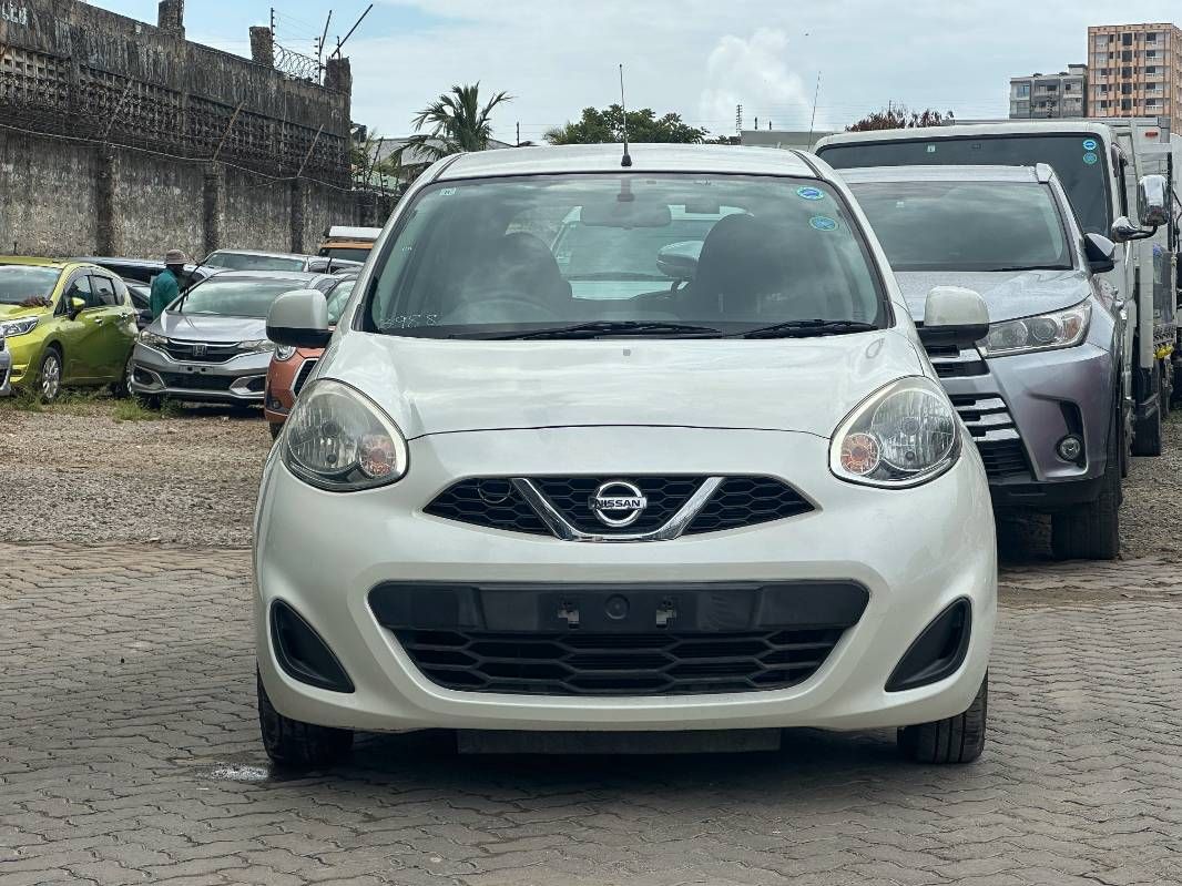 2019 Nissan March