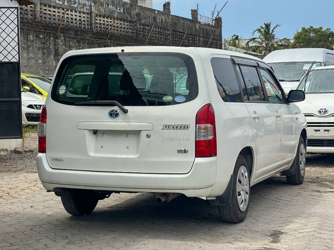 2019 Toyota Succeed, photo 5