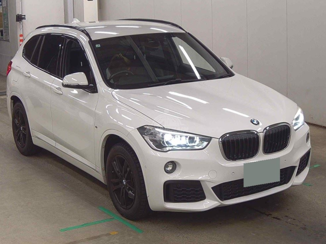 2019 BMW X1 in white, photo 1 of 3, for sale in Kenya (Ref B19-81516)