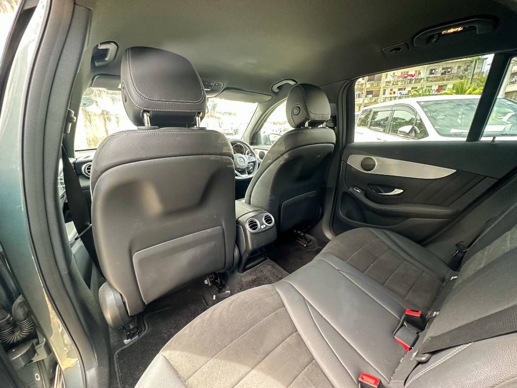2019 Mercedes-Benz GLC200 in grey, photo 11 of 12, for sale in Kenya (Ref M19-82805)