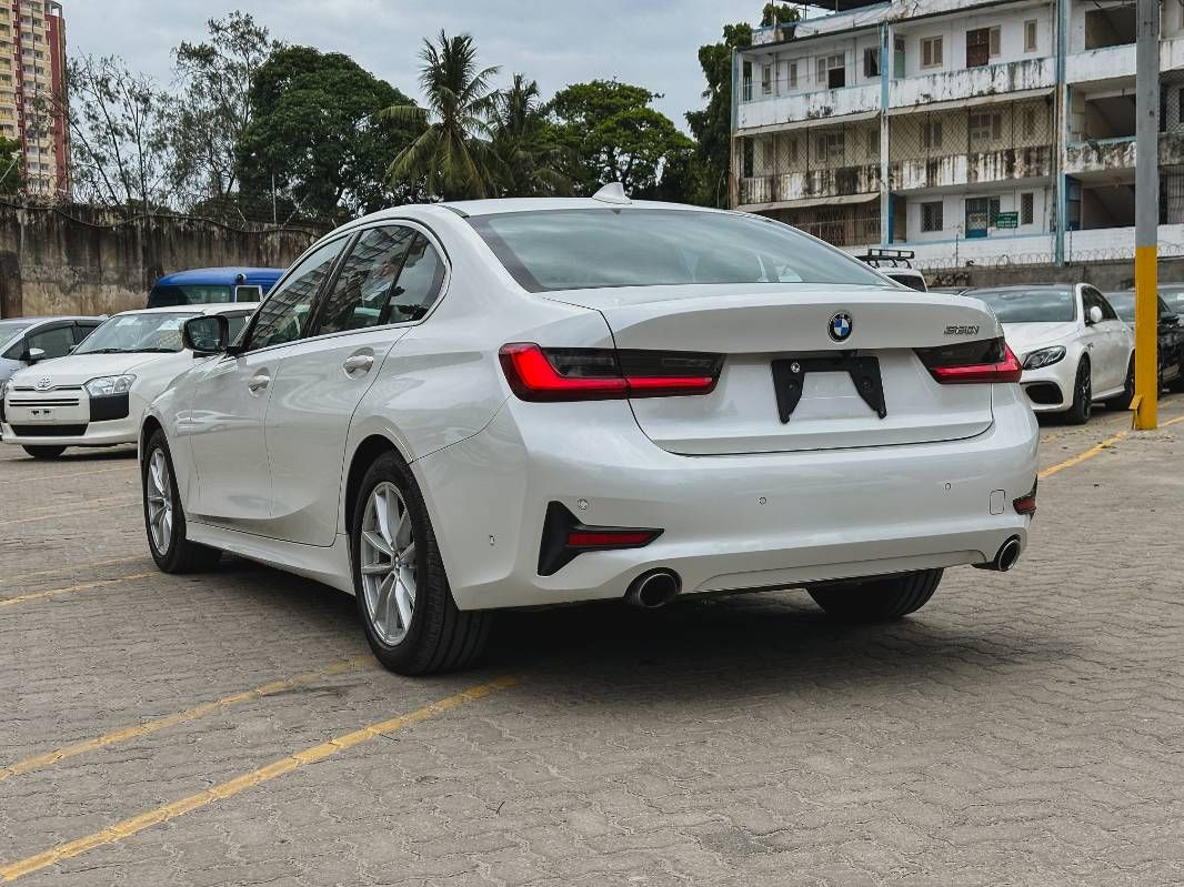 2019 BMW 320i
