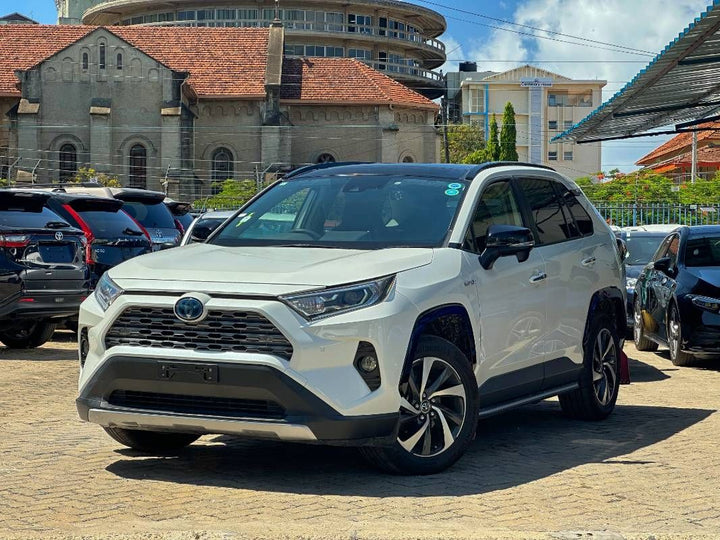 2019 Toyota RAV4 in pearl, photo 1 of 13, for sale in Kenya (Ref T19-02821)