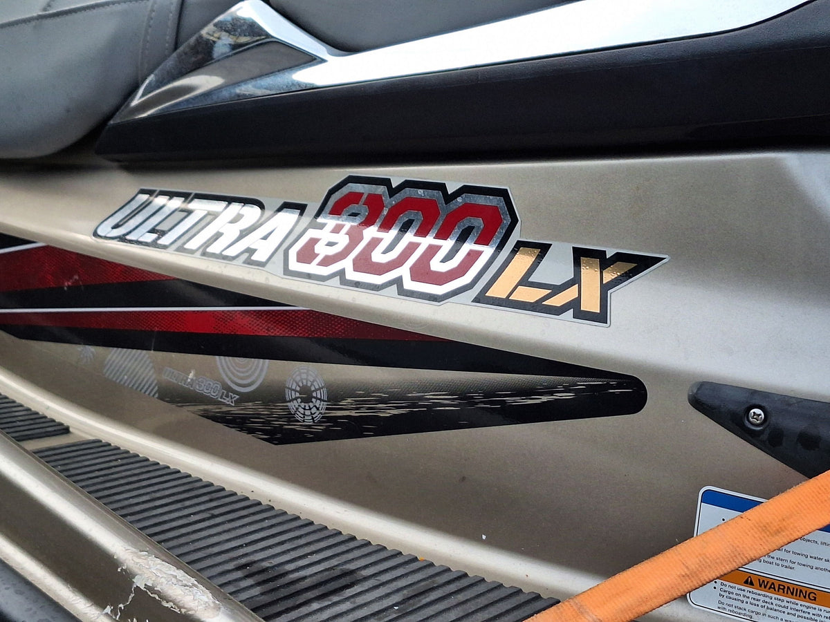 2018 Kawasaki Ultra300lx in gold, photo 10 of 11, for sale in Kenya (Ref K18-0j213)
