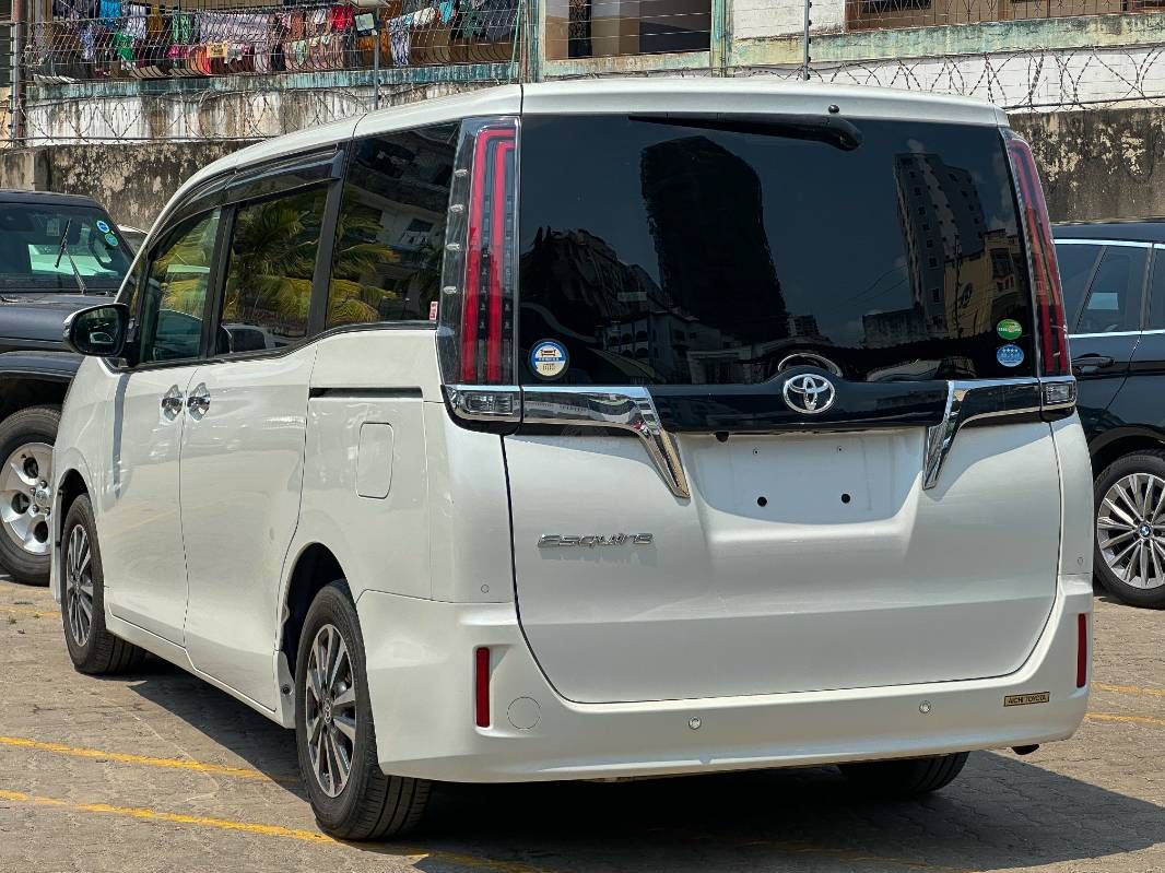 2019 Toyota Esquire