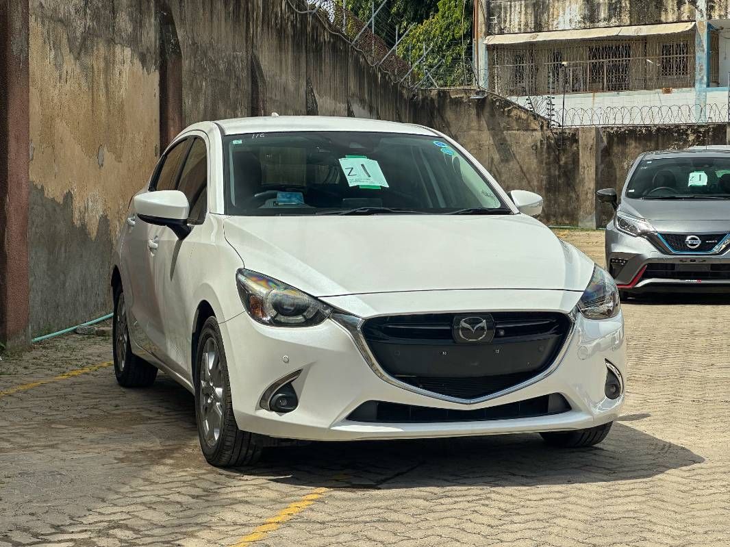 2019 Mazda Demio
