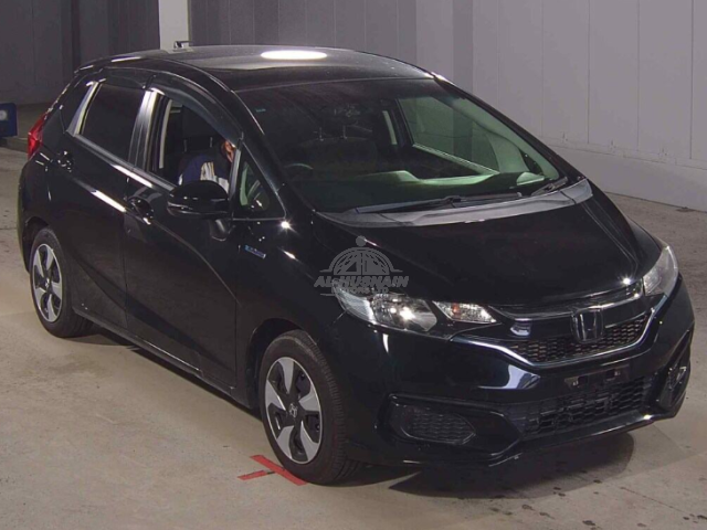 2019 Honda Fit in black, photo 1 of 4, for sale in Kenya (Ref H19-21022)