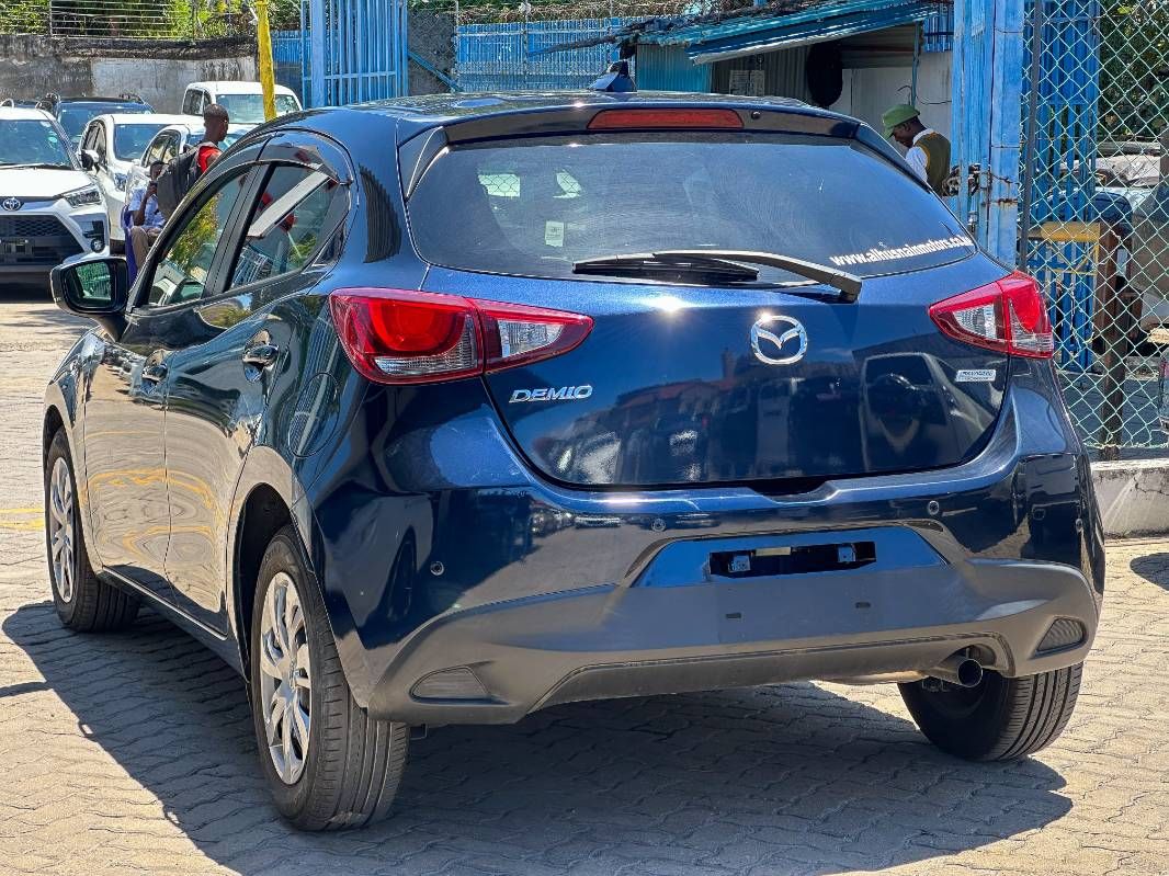 2019 Mazda Demio