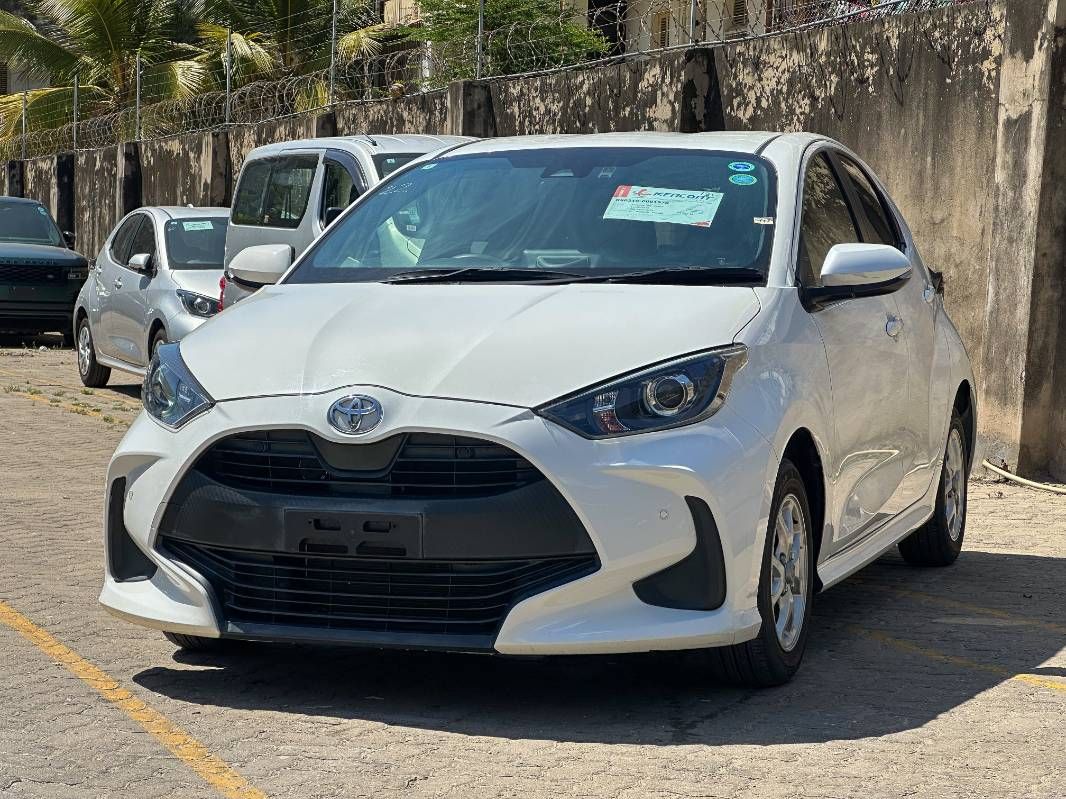 2020 Toyota Yaris, photo 2