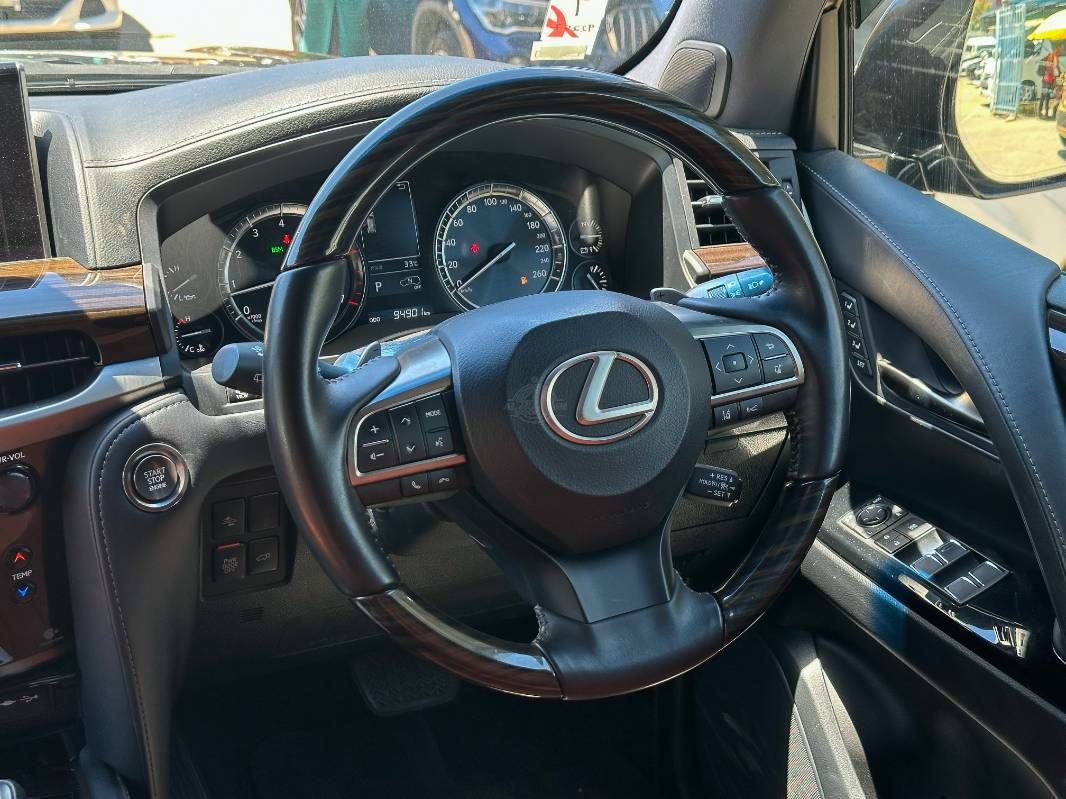 2019 Lexus LX570