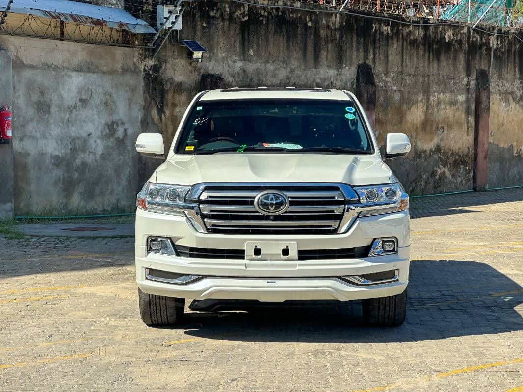 2019 Toyota Land Cruiser