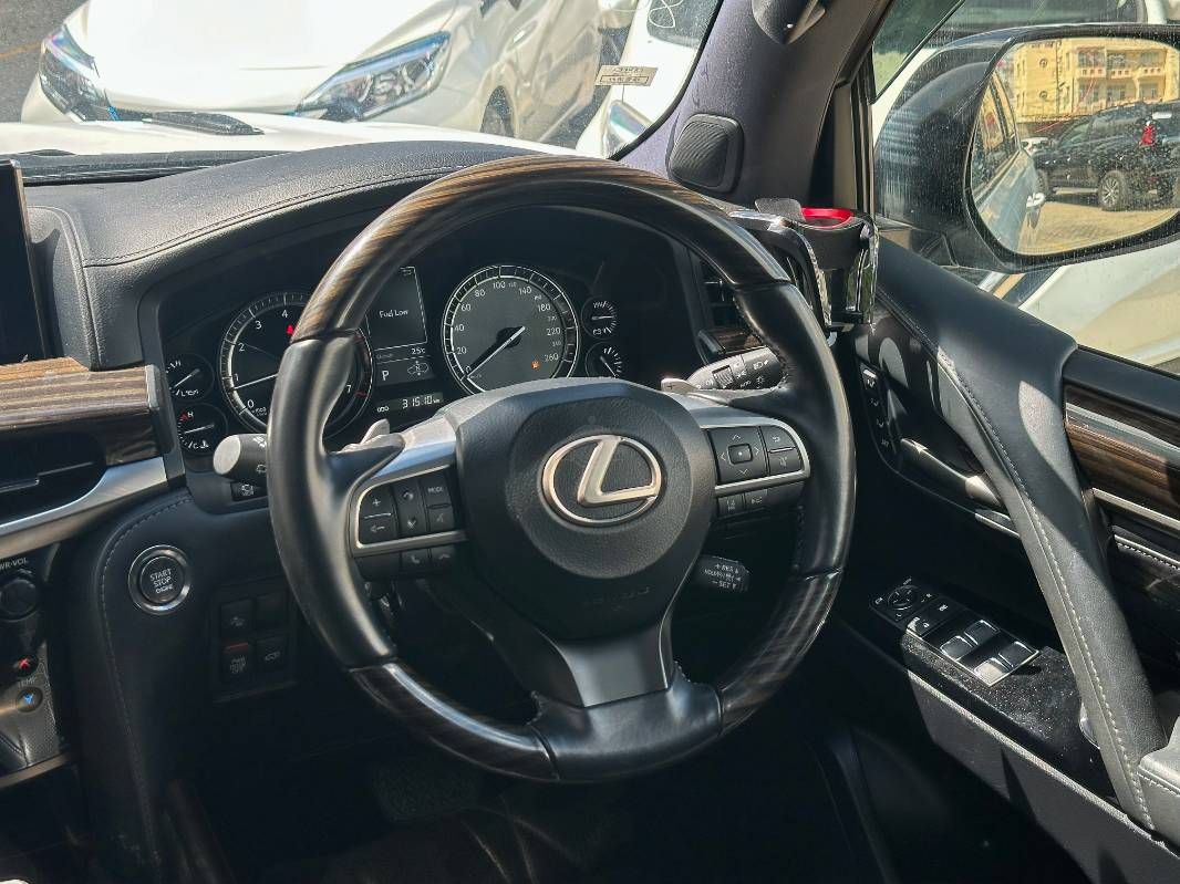 2019 Lexus LX570