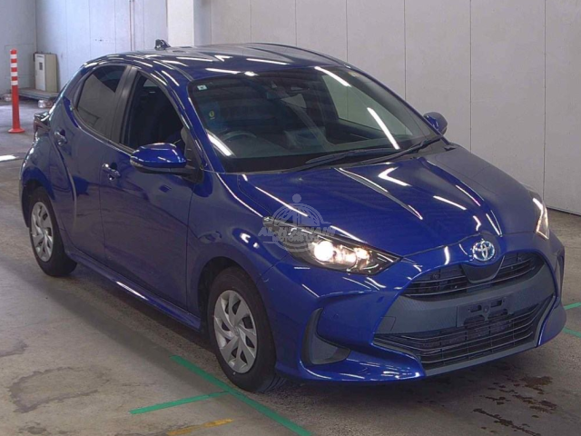 2021 Toyota Yaris in blue, photo 1 of 3, for sale in Kenya (Ref T21-71441)