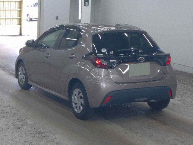 2020 Toyota Yaris in grey, photo 3 of 3, for sale in Kenya (Ref T20-18694)