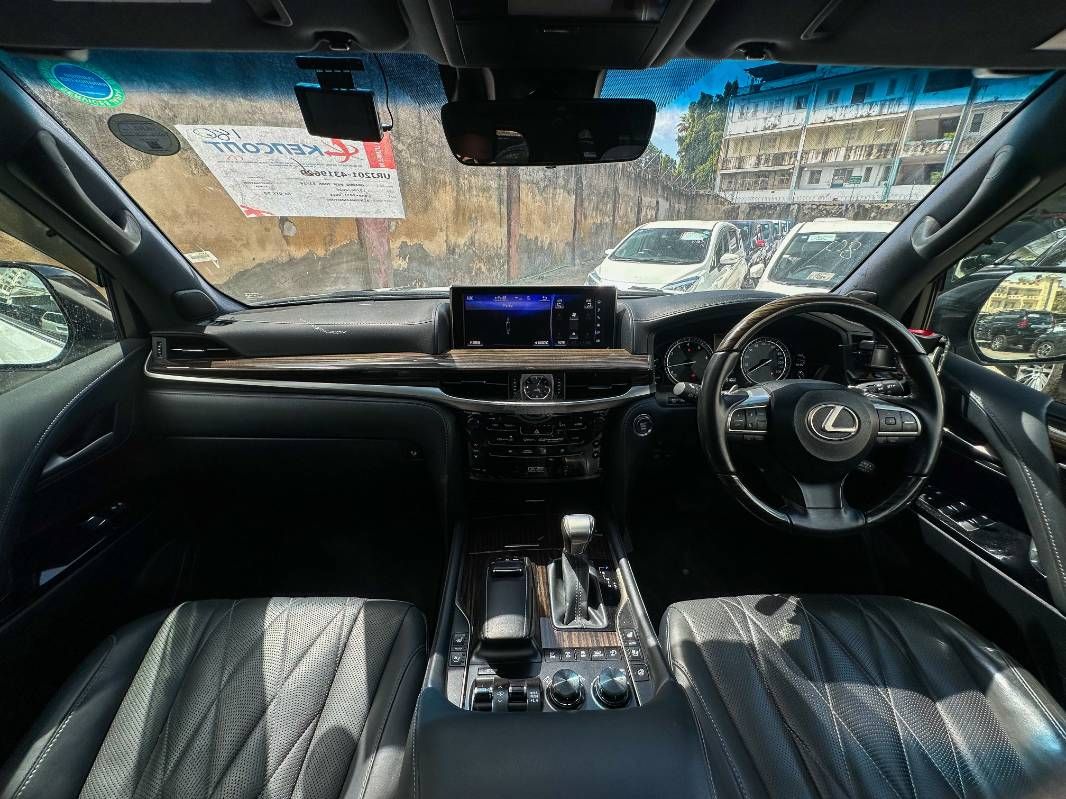 2019 Lexus LX570